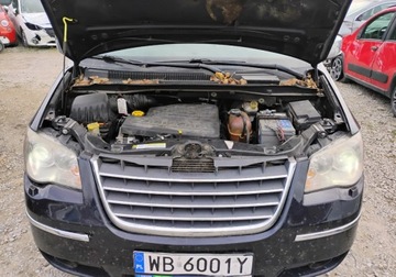 Chrysler Grand Voyager 2.8 CRD 163KM 2010 Chrysler Grand Voyager 2010r, 2.8 DIESEL. AUTOMAT. Uszkodzony tyl. Jezdzi, zdjęcie 4