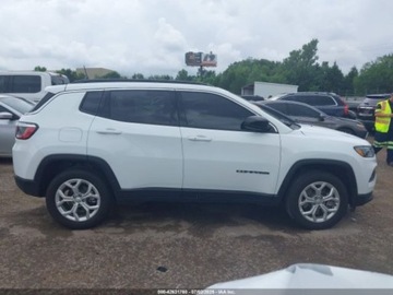 Jeep Compass II 2024 Jeep Compass 2024 Jeep Compass Latitude 4x4 2.0 Benzyna 200KM, zdjęcie 8