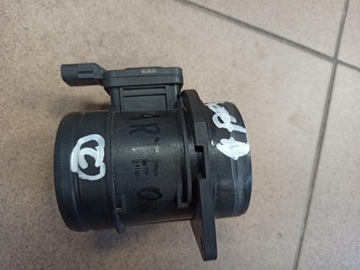 PRZEPŁYWOMIERZ 04L906461B VW AUDI SKODA 1.6TDI