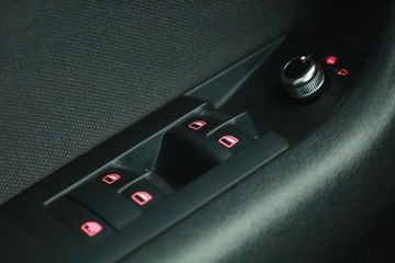 Audi A3 8P Hatchback 3d 1.2 TFSI 105KM 2012 Audi A3 1.2 TFSI, Klima, Klimatronic, Tempomat, zdjęcie 13