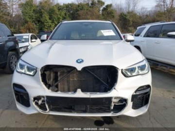 BMW X5 G05 2022 BMW X5 Phev Xdrive45e, 2022r., 4x4, 3.0L 3.0 Benzyna 282KM, zdjęcie 4