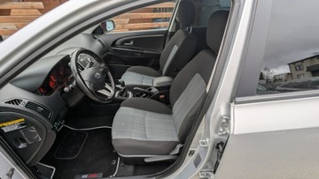 Kia Ceed I Hatchback 5d Facelifting 1.6 CRDi WGT 90KM 2010 Kia Cee'd 1.6D OPŁACONY Bezwypadkowy Klimatronik, zdjęcie 10