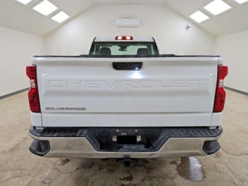 Chevrolet Silverado II 2025 Chevrolet Silverado 2025 CHEVROLET SILVERADO C1500 5.3 Benzyna 355KM, zdjęcie 3