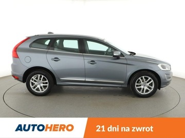 Volvo XC60 I SUV Facelifting 2.0 D4 DRIVE-E 190KM 2017 Volvo XC 60 Summum automat D4 skóra navi kamera, zdjęcie 8