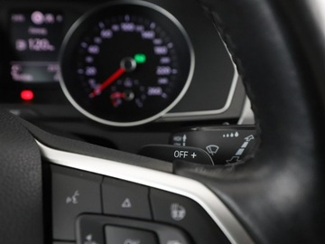 Volkswagen Passat B8 Variant 2.0 TDI BlueMotion SCR 150KM 2019 Volkswagen Passat navi czujniki parkowania, zdjęcie 31