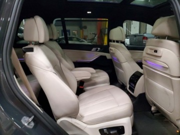 BMW X7 2022 BMW X7 xDrive40i 2022 3.0 Benzyna 335KM, zdjęcie 11