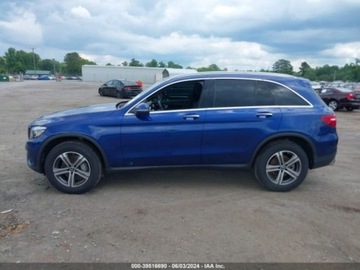 Mercedes GLC C253 2019 Mercedes-Benz GLC 2019 Mercedes-Benz GLC GLC 300 4MATIC SUV 2.0 Benzyna, zdjęcie 12