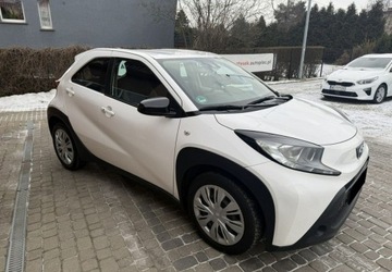 Toyota Aygo X 1.1 VVT-i 72KM 2022 Toyota Aygo X 1,0 72KM Klimatronik Kamera CarPlay VAT23 Benzyna 72KM, zdjęcie 3