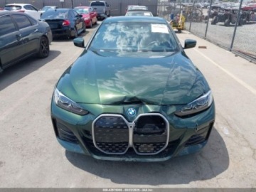 BMW i4 2024 BMW i4 EDRIVE35, 2024 Elektryczny 268KM, zdjęcie 2