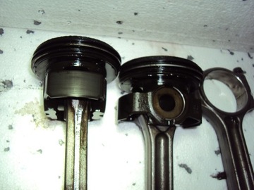 MASTER IV 180 KM PÍST OJNICE 2.3 DCI 21 ROK