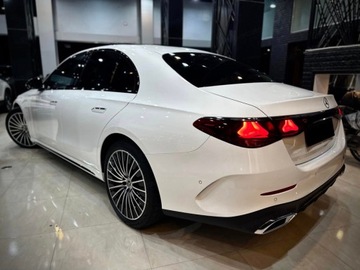 Mercedes Klasa E W214 2025 E Klasa 300 e 4-Matic AMG 2.0 (333KM) 2025, zdjęcie 3