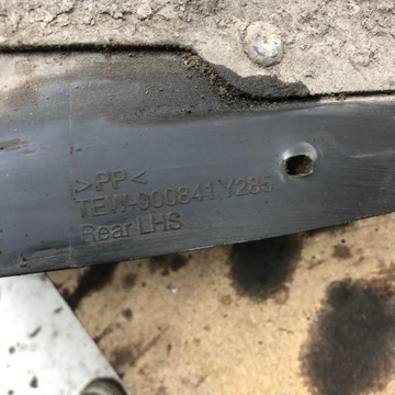 PODBĚH LEVÝ ZADNÍ V70 III S80 II