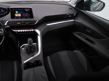 Peugeot 3008 I Crossover Facelifting 1.2 PureTech 130KM 2016 Peugeot 3008 1.2 PureTech, Salon Polska, zdjęcie 7