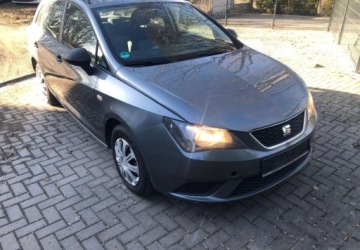 Seat Ibiza IV 2014 Seat Ibiza Seat Ibiza Nawigacja 1.2 Benzyna 90KM, zdjęcie 3