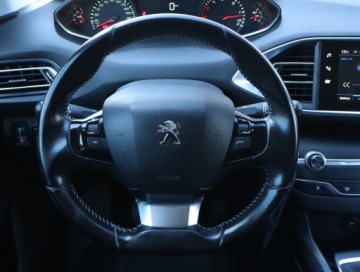 Peugeot 308 II SW Facelifting 1.5 BlueHDI 130KM 2018 Peugeot 308 1.5 BlueHDi, Salon Polska, Serwis ASO, zdjęcie 19