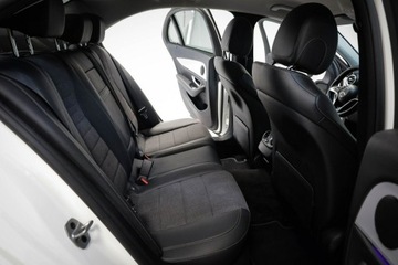 Mercedes Klasa E W213 Limuzyna 2.0 220d 194KM 2020 Mercedes E 220 *4Matic*AMG Line*Salon Polska*I Rej, zdjęcie 25