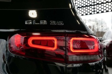 Mercedes GLB SUV AMG 35 2.0 306KM 2022 Mercedes-Benz GLB AMG 2.0 306KM 4MATIC HeadUp Cam360 Panorama Ambiente Bur, zdjęcie 36