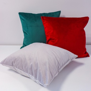 Гладкая велюровая наволочка 50х50 цвета бархата