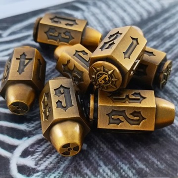 НАБОР ИЗ 6 МЕТАЛЛИЧЕСКИХ КУБИКОВ D6 3,3 СМ РПГ-СНАРЯД