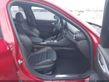 Alfa Romeo Giulia II Sedan Facelifting 2.0 Turbo 280KM 2022 Alfa Romeo Giulia Veloce Ti 2022 2.0 Benzyna 280KM, zdjęcie 10