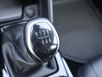 Citroen C4 III SUV 1.2 PureTech 130KM 2021 Citroen C4 1.2 PureTech, Salon Polska, Serwis ASO, zdjęcie 16