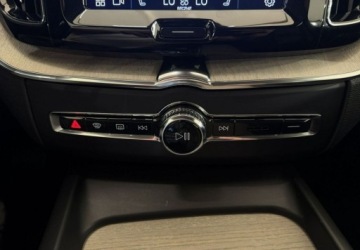 Volvo XC60 II 2022 Volvo XC 60 VAT 23 Bright Plus 2.0 B4 mHEV 197KM automat 2022 r., sal. PL,, zdjęcie 28