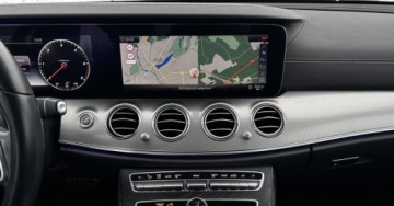 Mercedes Klasa E W213 Limuzyna 2.0 220d 194KM 2020 Mercedes-Benz Klasa E 4Matic SalonPL Burmester Distronic Pneumatyczne Zawi, zdjęcie 20