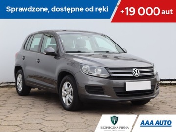 Volkswagen Tiguan I SUV Facelifting 2.0 TDI CR DPF BlueMotion 140KM 2014 VW Tiguan 2.0 TDI, Klima, Klimatronic, Parktronic