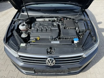 Volkswagen Passat B8 Variant 2.0 TDI 150KM 2015 Volkswagen Passat Climatronic Navigacja, zdjęcie 11