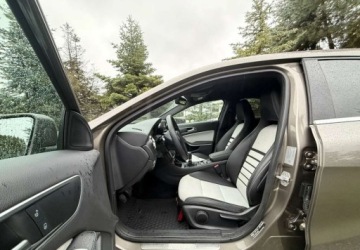 Mercedes Klasa A W176 Hatchback 5d 1.6 180 BlueEFFICIENCY 122KM 2013 Mercedes-Benz Klasa A Mercedes-Benz Klasa A 180 1.6 Benzyna 122KM, zdjęcie 14