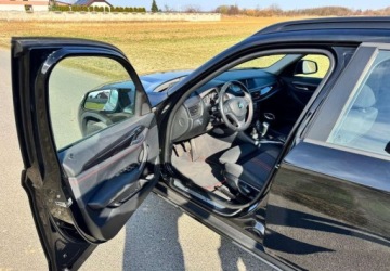 BMW X1 E84 Crossover Facelifting xDrive 18d 143KM 2014 BMW X1 BMW X1 xDrive18d Sport Line 2.0 Diesel 143KM, zdjęcie 12