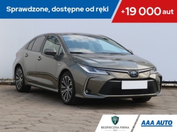 Toyota Corolla XII Sedan 1.8 Hybrid 122KM 2020 Toyota Corolla 1.8 Hybrid, Salon Polska