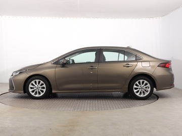 Toyota Corolla XII Sedan 1.8 Hybrid 122KM 2022 Toyota Corolla 1.8 Hybrid, Salon Polska, zdjęcie 2