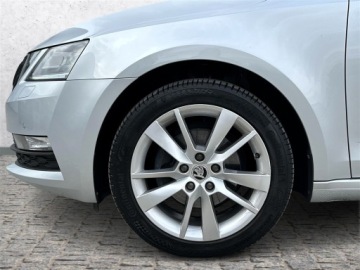 Skoda Octavia III Liftback Facelifting 1.5 TSI ACT 150KM 2019 Skoda Octavia 1.5TSI 150KM Style l Kamera, Salon P, zdjęcie 32