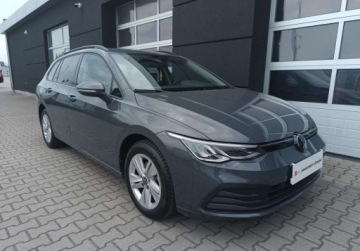 Volkswagen Golf VIII Variant 1.5 eTSI 150KM 2024 Volkswagen Golf Variant 1.5 eTSI mHEV 150KM DSG Life Salon PL I-wszy wlasc, zdjęcie 4