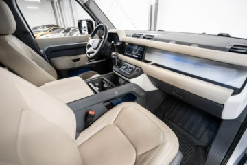 Land Rover Defender IV (L663) Hard Top 90 3.0D R6 250KM 2023 Land Rover Defender 110 3.0D 250KM. Salon PL. FV., zdjęcie 19