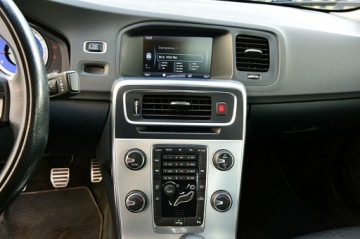 Volvo S60 II Sedan 2.0 D3 163KM 2011 Volvo S60 R-Desing 2,0D 163Km Ledy City Skóra, zdjęcie 29