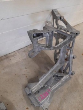 ОПОРА РЕМНЯ ПЕРЕДНЯЯ ЛЕВАЯ MERCEDES C-CLASS W205