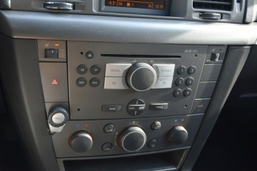 Opel Vectra C Kombi 2.8 V6 turbo ECOTEC 250KM 2008 Opel Vectra 2.8 250KM Manual 2008r. Skóra, zdjęcie 8