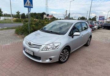 Toyota Auris II Hatchback 5d Dual VVT-i 100 99KM 2013 Toyota Auris 1.3i Salon PL Extra stan 1.3 Benzyna 99KM