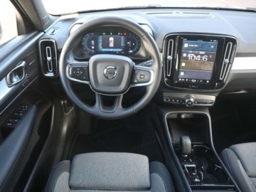 Volvo XC40 Crossover Facelifting 2.0 B3 163KM 2025 VOLVO XC40 B3 Plus Dark Suv 2.0 163KM 2025, zdjęcie 9