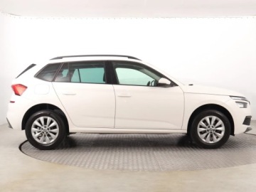 Skoda Kamiq Crossover 1.0 TSI 110KM 2022 Skoda Kamiq 1.0 TSI, Salon Polska, Automat, zdjęcie 5