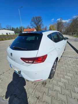 Seat Leon III Hatchback 1.6 TDI CR 105KM 2013 Seat Leon Automat DSG - 2013 r - 1.6 tdi, zdjęcie 2