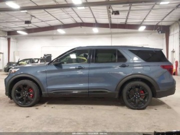 Ford Explorer VI SUV Plug-In Hybrid 3.0 ECOBOOST 457KM 2021 Ford Explorer 3.0 V6 400 KM, wersja ST, mala szkoda, polift, od ubezpiecza, zdjęcie 11