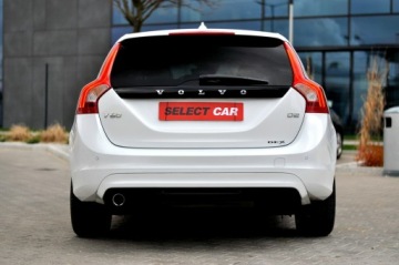 Volvo V60 I Kombi Facelifting 2.0 D2 DRIVE-E 120KM 2017 Volvo V60 LiFT Biała Perła 2,0 Diesel Ledy Navi, zdjęcie 13