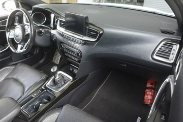 Kia Proceed Shooting Brake 1.6 CRDi SCR 136KM 2019 Kia Pro Cee&#039;d 1.6CRDI GTLine hak doinwestowany LED, zdjęcie 12