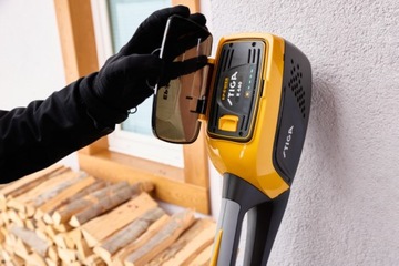 СНЕГООБОРУДОВАТЕЛЬ AKU ST 300E STIGA КОМПЛЕКТ 2S1330108/ST1