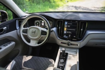 Volvo XC60 II 2019 Volvo XC60 B4 AWD, Salon Polska, 1. Właściciel, zdjęcie 2