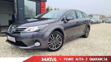 Toyota Avensis III Sedan Facelifting 2015 1.8 Valvematic 147KM 2015 Toyota Avensis 1.8BENZ manual Navi kamera climatronic 100 bezwypadek 1.8