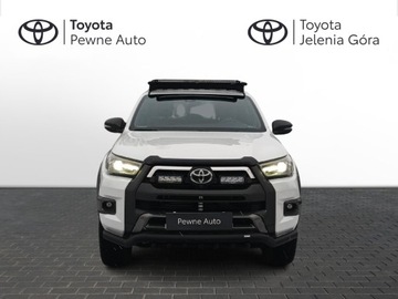 Toyota Hilux VIII Podwójna kabina Facelifting 2.8 D-4D 204KM 2023 Toyota Hilux 2.8 D-4D Double Cab Invincible Sport, zdjęcie 4